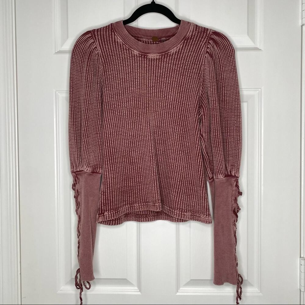 FREE PEOPLE Waffle Thermal Crew Medieval Lace Up Sleeves Pleated Shoulder XS - Picture 8 of 11